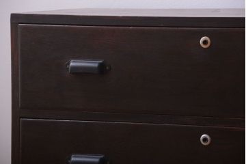 アンティーク家具　アンティーク　前面栗材の古いローチェスト(ローボード)