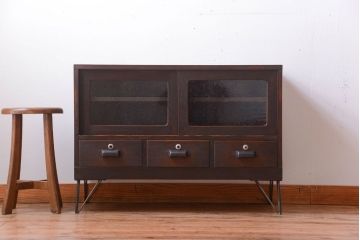 アンティーク家具　アンティーク　気泡ガラス入り鉄脚ローボード