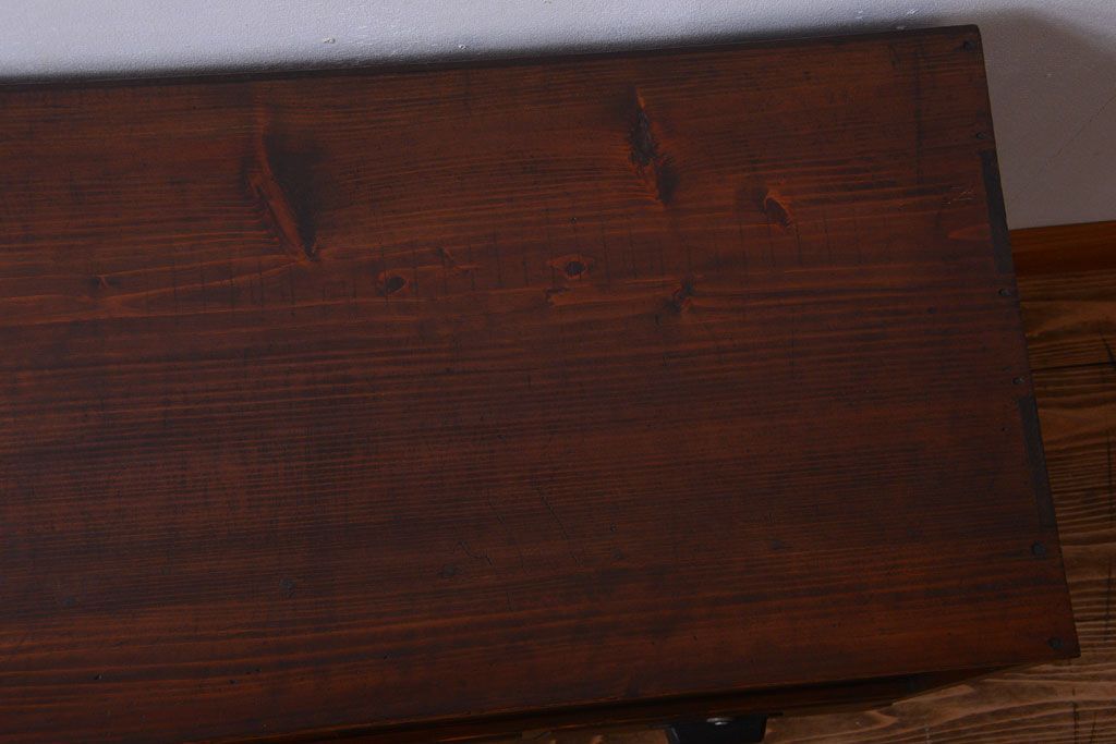 アンティーク家具　アンティーク　気泡ガラス入り鉄脚ローボード