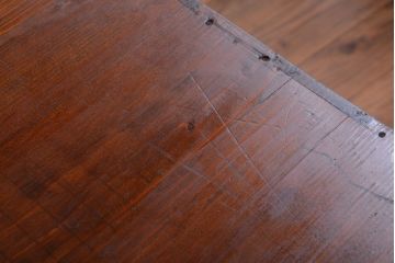 アンティーク家具　アンティーク　前面栗材の鉄脚付きローチェスト(ローボード)