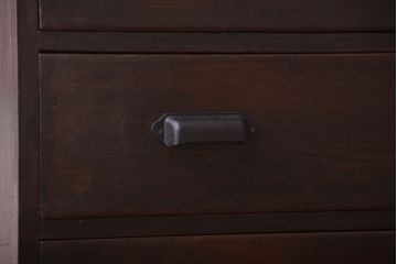 アンティーク家具　アンティーク　前面栗材の鉄脚付きローチェスト(ローボード)