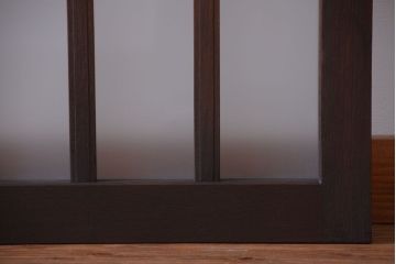 アンティーク　格子デザインがおしゃれなフィックス窓(明り取り・スリット窓)(1)