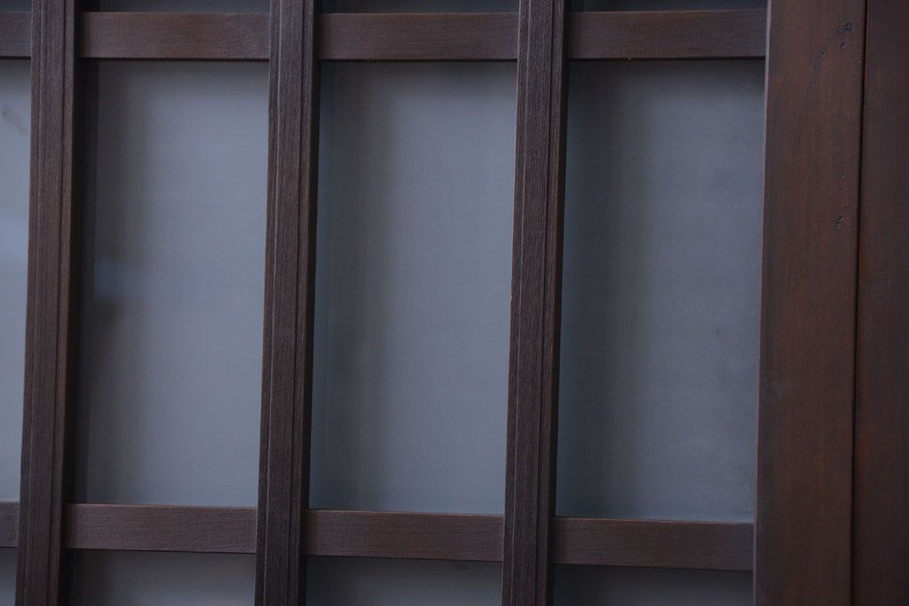 アンティーク　背のたかい格子デザインが和風なガラス戸2枚セット