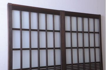 アンティーク　背のたかい格子デザインが和風なガラス戸2枚セット