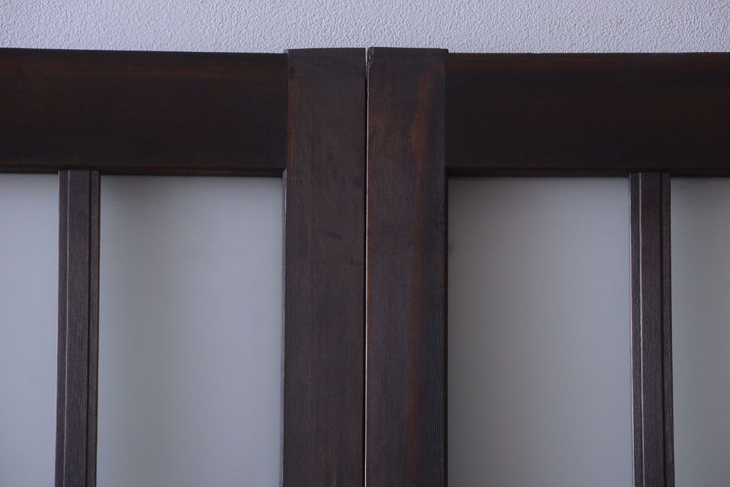 アンティーク　背のたかい格子デザインが和風なガラス戸2枚セット