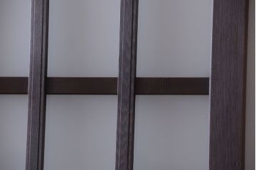 アンティーク　背のたかい格子デザインが和風なガラス戸2枚セット