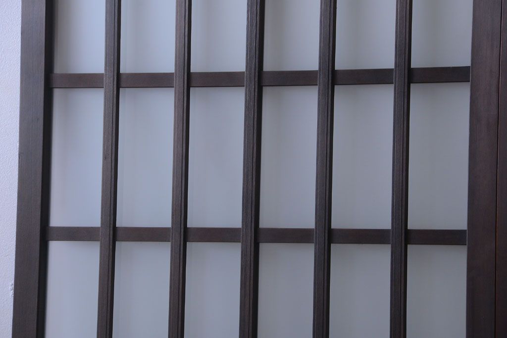 アンティーク　背のたかい格子デザインが和風なガラス戸2枚セット