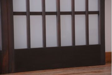 アンティーク　背のたかい格子デザインが和風なガラス戸2枚セット