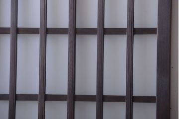 アンティーク　格子デザインがおしゃれなフィックス窓(明り取り・明かり取り・スリット窓)(2)