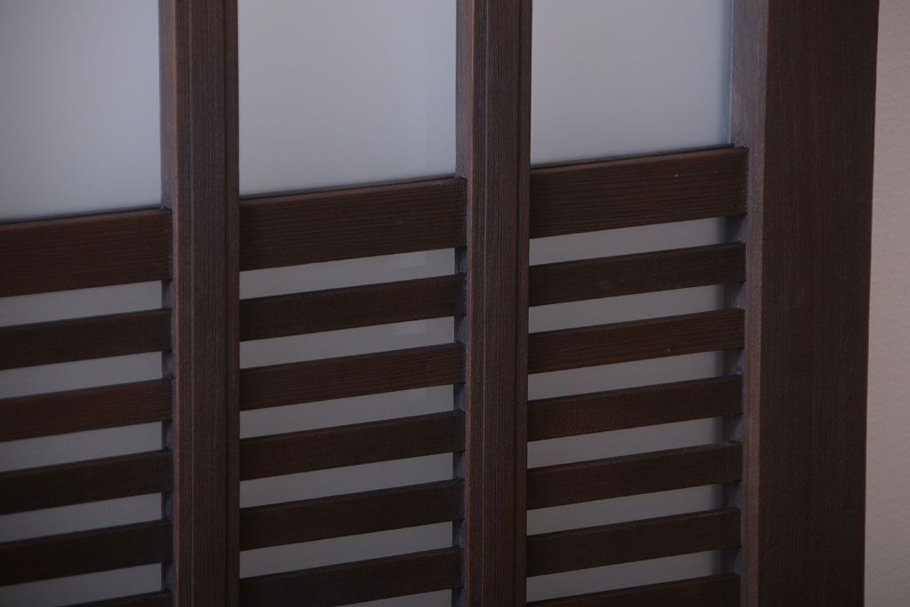 アンティーク　格子デザインがおしゃれなフィックス窓(明り取り・明かり取り・スリット窓)(2)