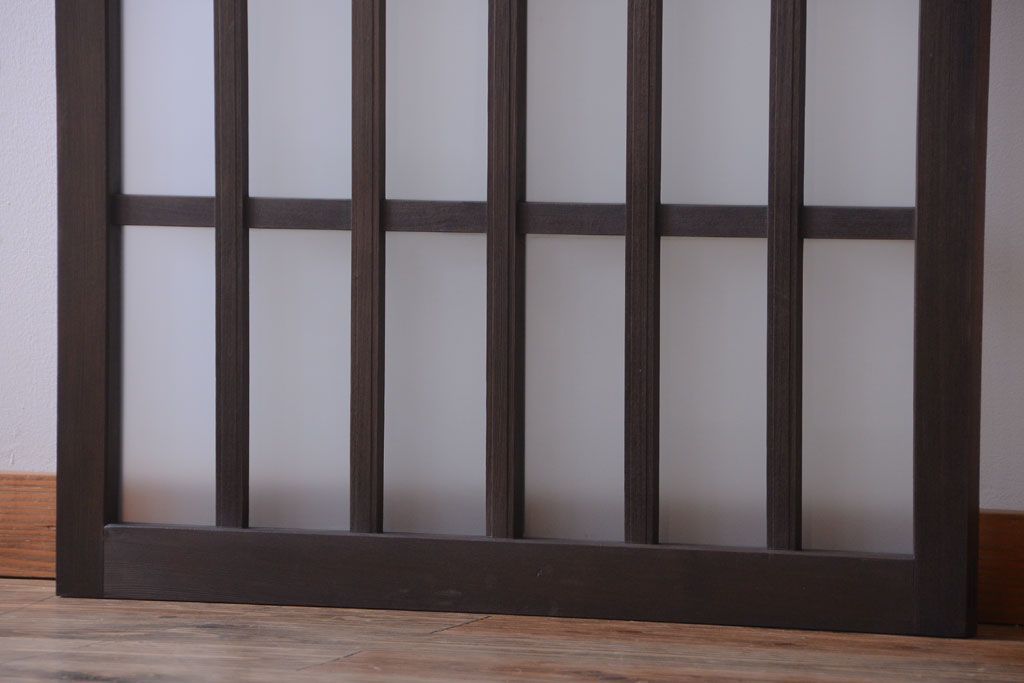 アンティーク　格子デザインがおしゃれなフィックス窓(明り取り・明かり取り・スリット窓)(2)