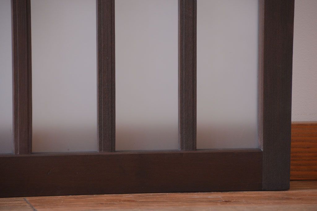 アンティーク　格子デザインがおしゃれなフィックス窓(明り取り・明かり取り・スリット窓)(2)