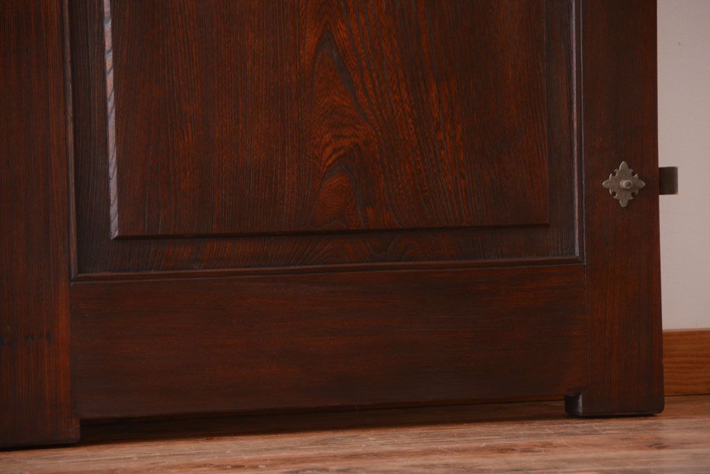 古民具・骨董　両開き　一枚板が美しい総欅材の高級アンティーク門扉一対