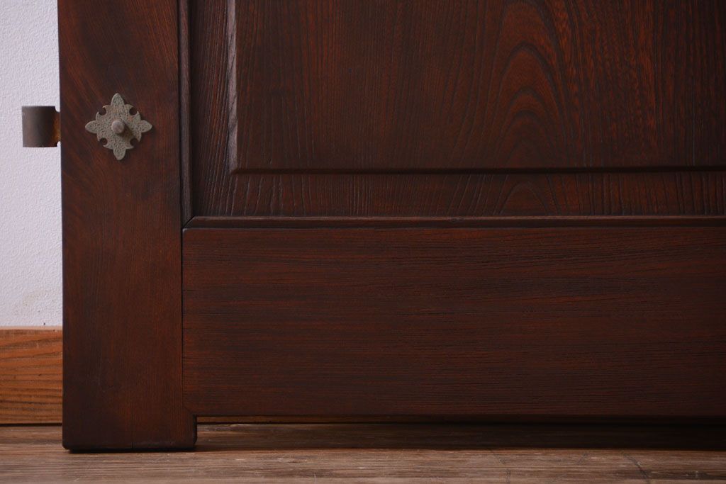 古民具・骨董　両開き　一枚板が美しい総欅材の高級アンティーク門扉一対