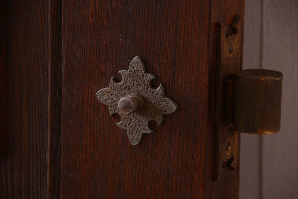 古民具・骨董　両開き　一枚板が美しい総欅材の高級アンティーク門扉一対