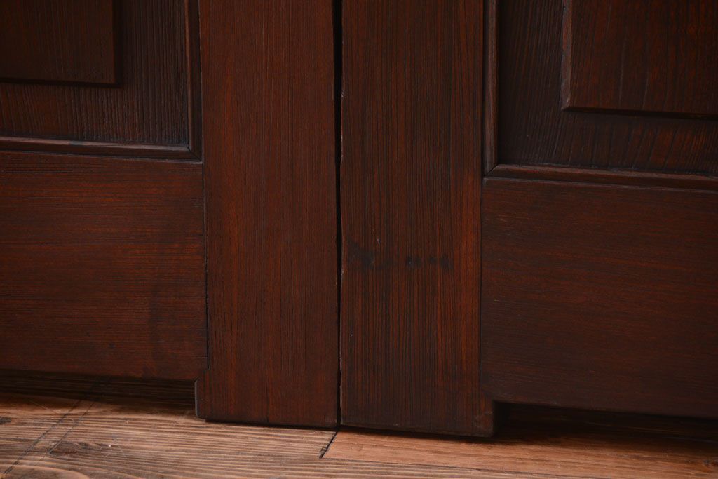 古民具・骨董　両開き　一枚板が美しい総欅材の高級アンティーク門扉一対