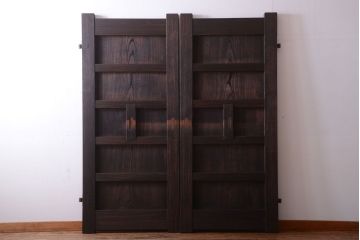 古民具・骨董　両開き　一枚板が美しい総欅材の高級アンティーク門扉一対