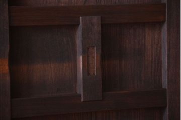 古民具・骨董　両開き　一枚板が美しい総欅材の高級アンティーク門扉一対