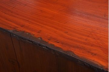 アンティーク家具　古民具・骨董　漆が美しい前面欅材の仙台箪笥(衣装箪笥)