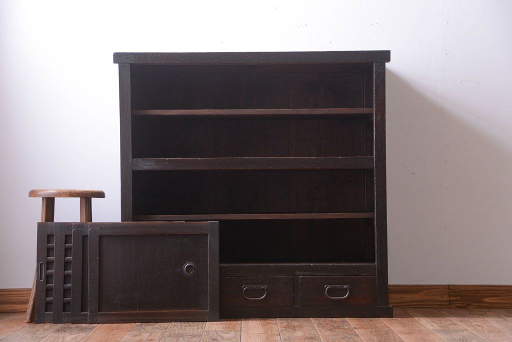 アンティーク家具　古民具・骨董　横桟引き戸の時代戸棚(水屋箪笥)