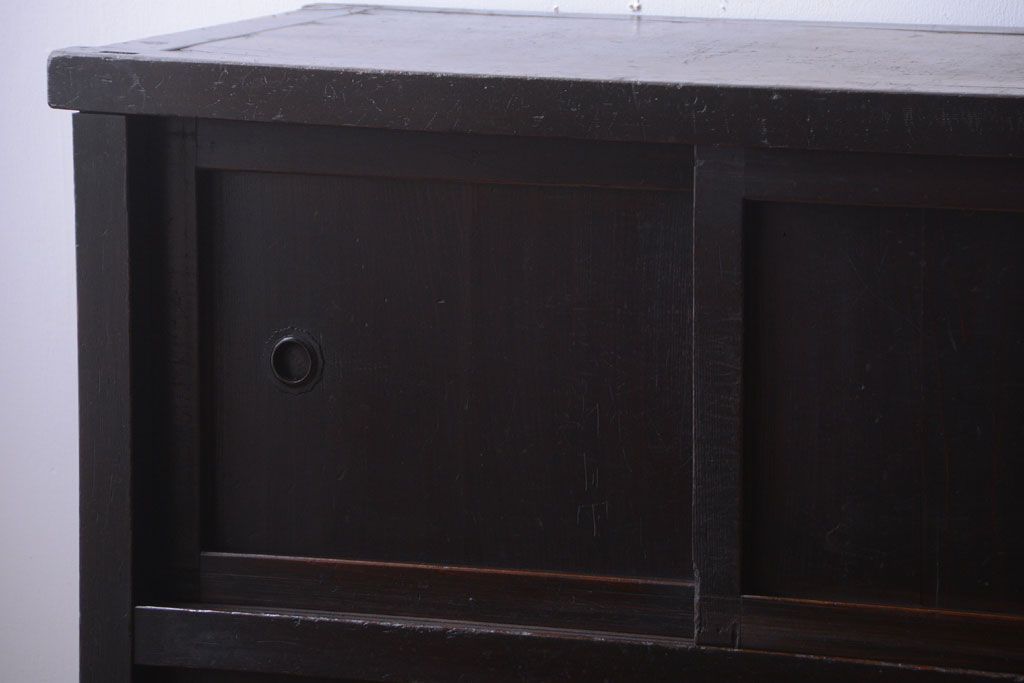 アンティーク家具　古民具・骨董　横桟引き戸の時代戸棚(水屋箪笥)