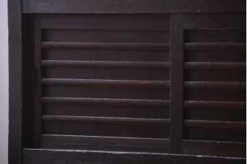 アンティーク家具　古民具・骨董　横桟引き戸の時代戸棚(水屋箪笥)