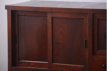 アンティーク家具　アンティーク　前面欅材の鉄脚キャビネット(収納棚)