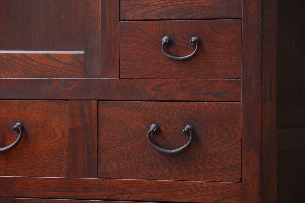 アンティーク家具　アンティーク　前面欅材の鉄脚キャビネット(収納棚)