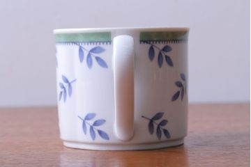 アンティーク雑貨　Villeroy&Boch(ビレロイ&ボッホ)　スイッチ3　カップ&ソーサー4客・クリーマー