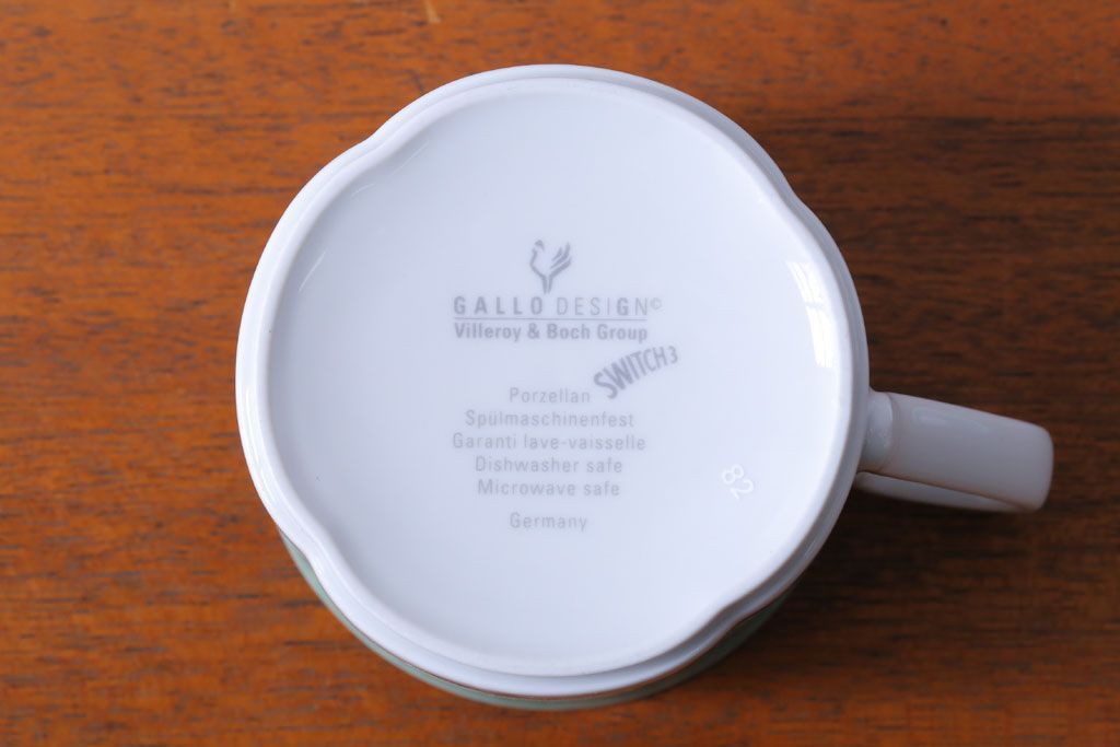アンティーク雑貨　Villeroy&Boch(ビレロイ&ボッホ)　スイッチ3　カップ&ソーサー4客・クリーマー