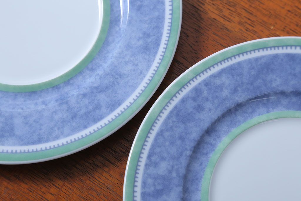 アンティーク雑貨　Villeroy&Boch(ビレロイ&ボッホ)　スイッチ3　カップ&ソーサー4客・クリーマー