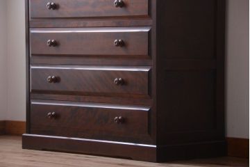 中古　北海道民芸家具　シックなチェスト(定価約24万円)(1)
