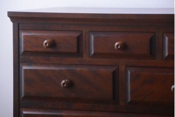 中古　北海道民芸家具　シックなチェスト(定価約24万円)(1)