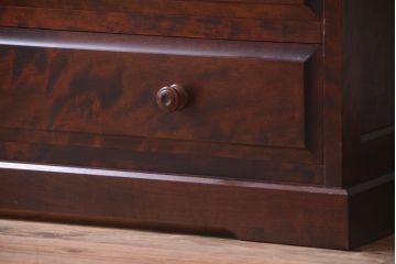 中古　北海道民芸家具　シックなチェスト(定価約24万円)(1)