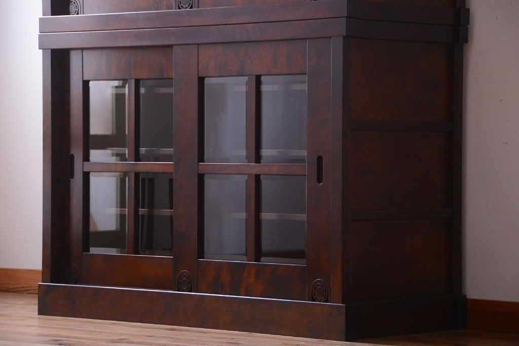 中古　民芸家具　高級品!シックでモダンな重ね食器棚