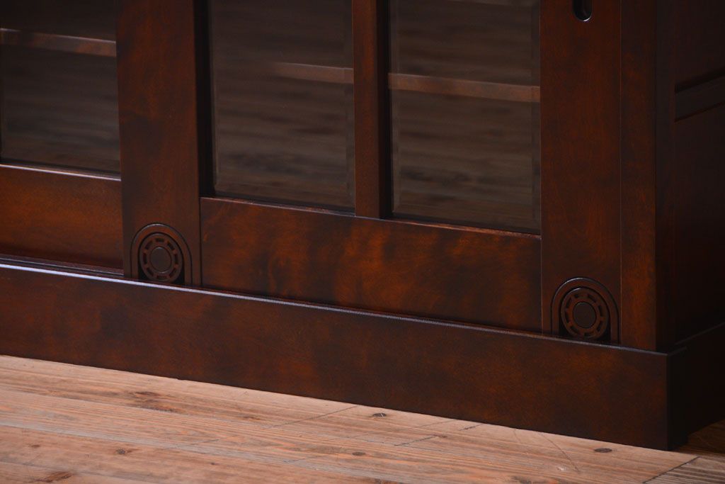 中古　民芸家具　高級品!シックでモダンな重ね食器棚