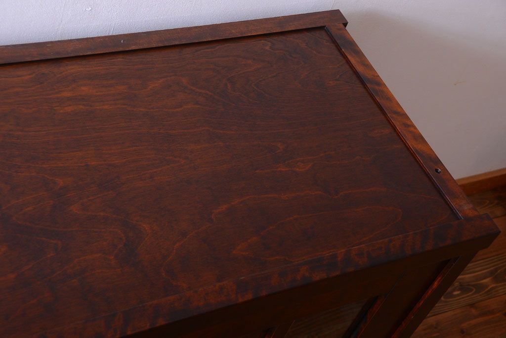 中古　民芸家具　高級品!シックでモダンな重ね食器棚