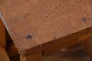 レトロ家具　昭和レトロ　古い学校の木製角スツール2脚セット(1)