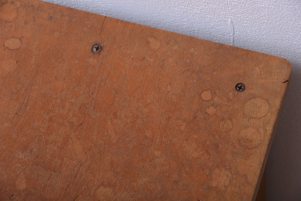 レトロ家具　昭和レトロ　古い学校の木製角スツール2脚セット(1)