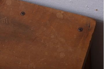 レトロ家具　昭和レトロ　古い学校の木製角スツール2脚セット(2)