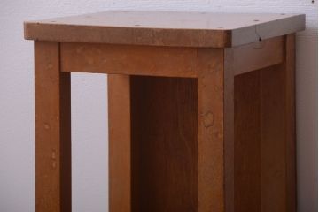 レトロ家具　昭和レトロ　古い学校の木製角スツール2脚セット(2)