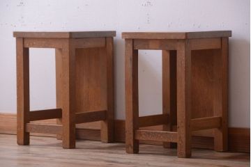 レトロ家具　昭和レトロ　古い学校の木製角スツール2脚セット(3)