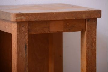 レトロ家具　昭和レトロ　古い学校の木製角スツール2脚セット(3)