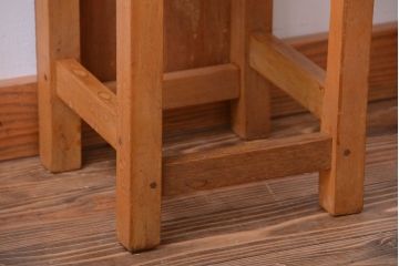 レトロ家具　昭和レトロ　古い学校の木製角スツール(2)