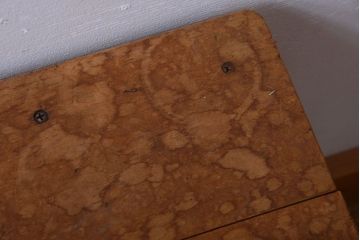 ヴィンテージ家具　ビンテージ　古い木のレトロな角スツール(1)