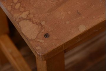 ヴィンテージ家具　ビンテージ　古い木のレトロな角スツール(2)