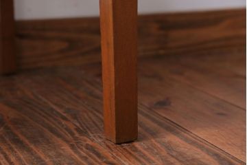 レトロ家具　和製アンティーク　レトロで小ぶりな木製チェア