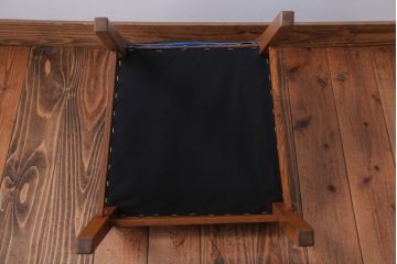 レトロ家具　和製アンティーク　レトロで小ぶりな木製チェア