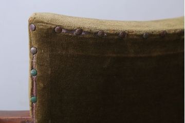 ヴィンテージ家具　ビンテージ　シャビーな風合いのアーム付き木製回転椅子