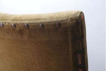 ヴィンテージ家具　ビンテージ　シャビーな風合いのアーム付き木製回転椅子